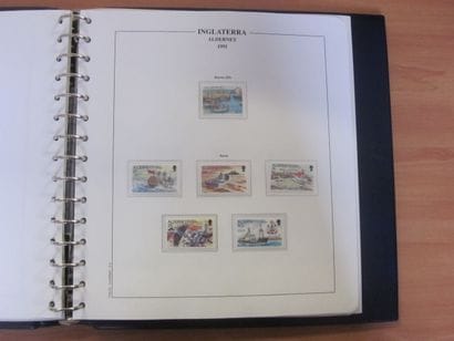 Deux albums avec étuis (1 LECHTTURM 1 PHILOS...