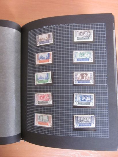 Un album de TP Maroc espagnol neufs** principalement....