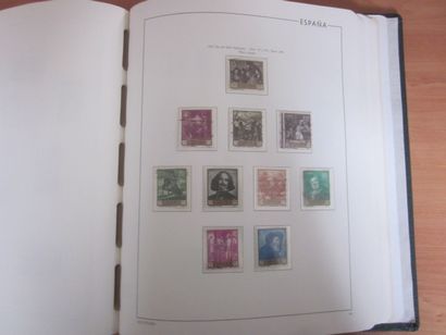 Quatre albums LEUCHTTURM Espagne à 1990 (bon...