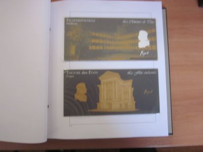 Deux albums DAVO avec étuis (bon état), TP...