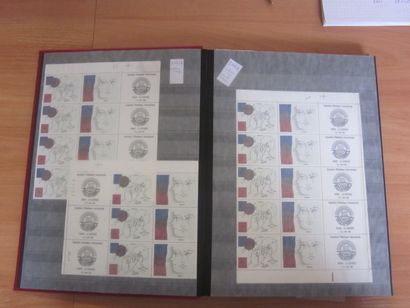Deux classeurs de stock TP France neufs**...