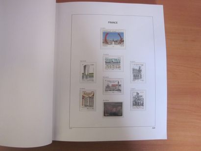 Un album DAVO avec étuis (bon état), TP de...