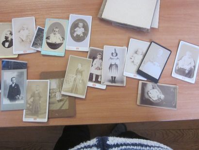 A lot of chromo, photos and various 20th...