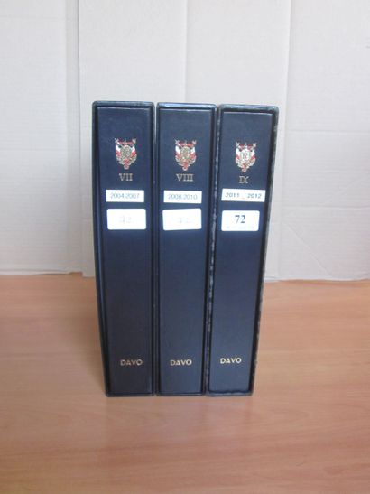 Trois albums DAVO avec étuis (bon état),...