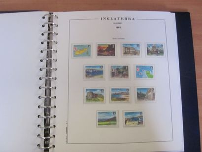 Deux albums avec étuis (1 LECHTTURM 1 PHILOS...