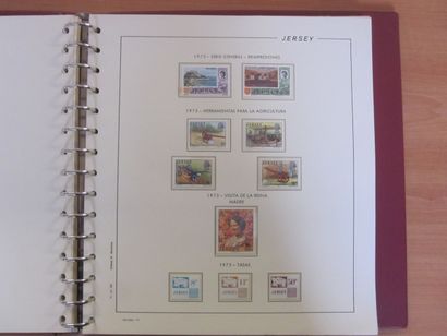Trois albums avec étuis (2 FI-LABO 1 PHILOS...