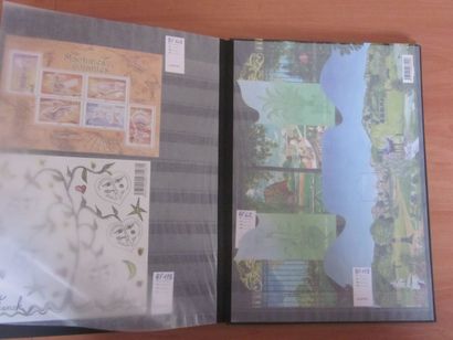 Deux classeurs de stock TP France neufs**...