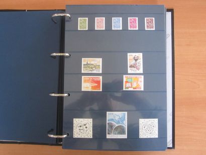 Un album avec feuilles TP de France neufs**...