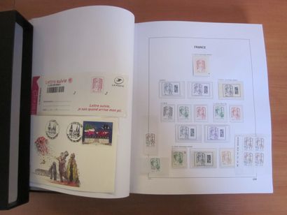 Un album DAVO avec étuis (bon état), TP de...