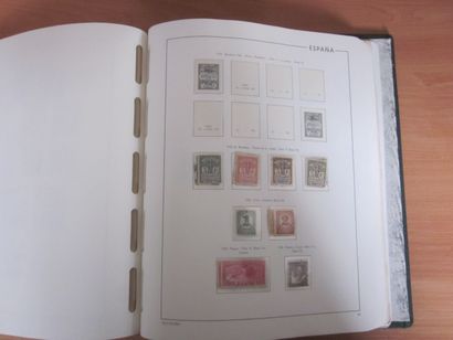 Quatre albums LEUCHTTURM Espagne à 1990 (bon...