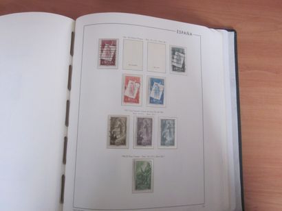 Quatre albums LEUCHTTURM Espagne à 1990 (bon...