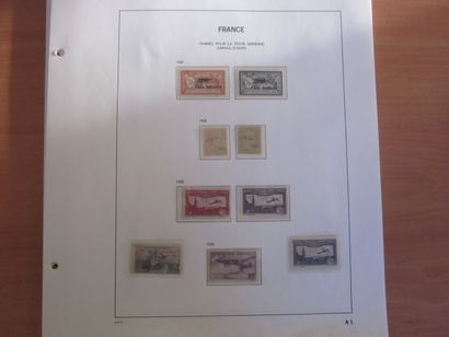 Une pochette avec des pages d'album TP de...