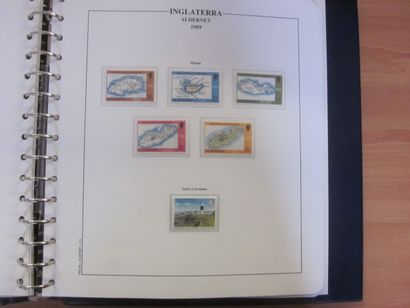Deux albums avec étuis (1 LECHTTURM 1 PHILOS...