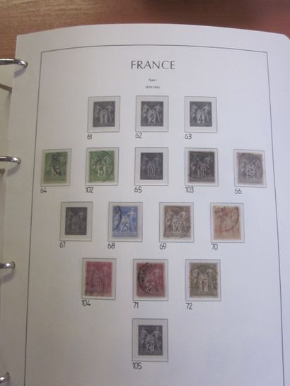 Deux albums avec feuilles LEUCHTTURM TP de...