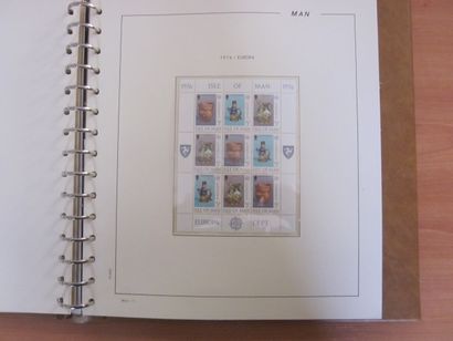 Trois albums avec étuis (2 FI-LABO 1 PHILOS...