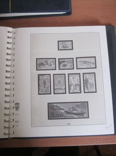 Trois albums sans TP, reliure LEUCHTTURM...