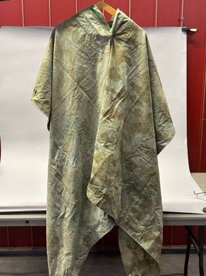 Toile de tente/poncho allemande camouflée,...