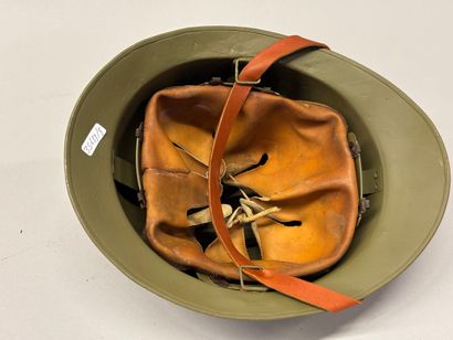 Casque de troupe de chasseurs, modèle 1926.
Repeint,...