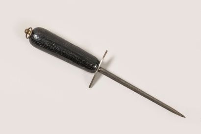 Dague de combat fabriquée à partir de l’extrémité...