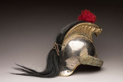 Casque d’officier de Dragons modèle 1874....