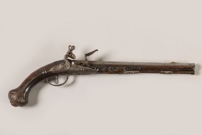 Beau pistolet d’arçon à silex XVIIIème attribué...