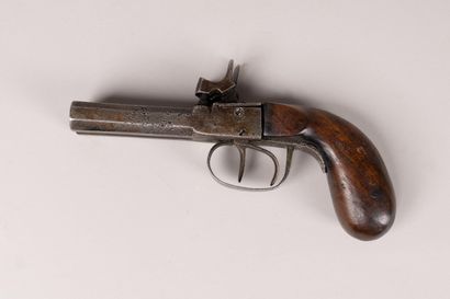 Pistolet de voyage à percussion à deux canons...