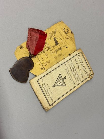Révolution Française.
Ensemble de deux pièces.
-Médaille...