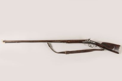 Fusil de chasse à silex transformé à percussion....