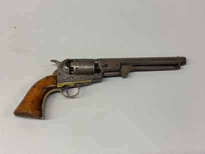 Colt Navy 1851, liégeois.
Six coups en calibre...