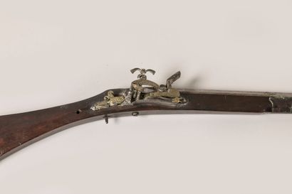 Fusil Moukhala. Long canon octogonal sur...