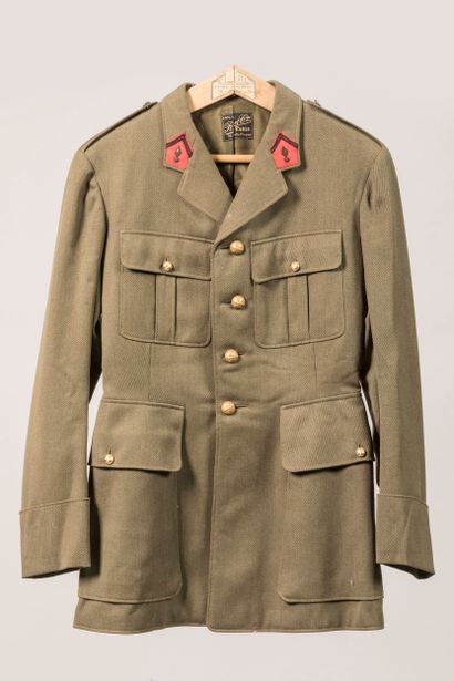 Veste d'officier d’Etat Major d’Artillerie.
Expert...