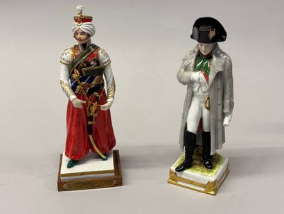 - Capitaine des Menelucks 1806 - 1814. Socle...