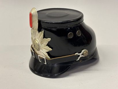 RDA, Shako de police.
Fut en matériau synthétique...
