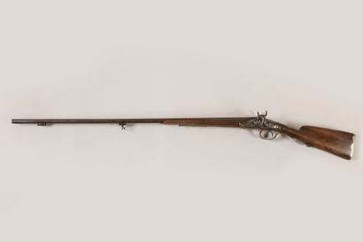 Fusil de chasse à silex transformé à percussion....