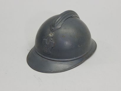 Casque Adrian modèle 15, bon état, seulement...