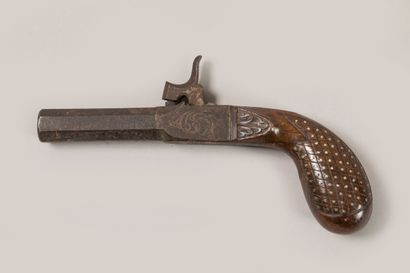 Pistolet type coup de poing à percussion,...