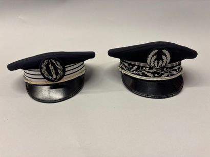 Casquette de capitaine de la Police Nationale...
