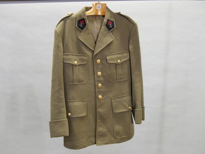 Lot de tenues de Marine: 4 cols bleus, une...