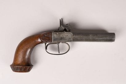 Pistolet de voyage à percussion à deux canons...