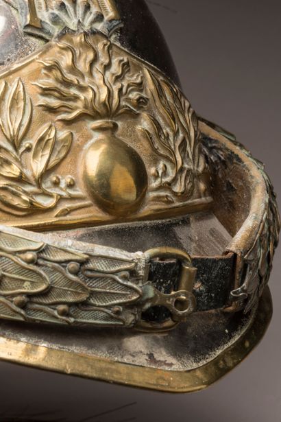 Casque d’officier de Dragons modèle 1874....