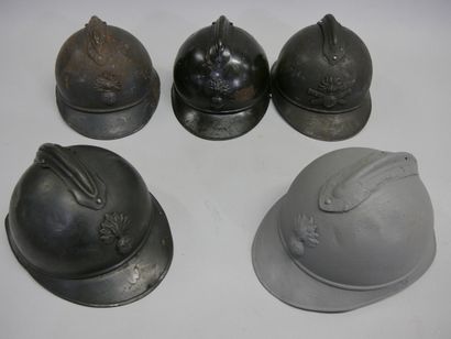 Lot de 5 coques de casque Adrian modèle 15,...