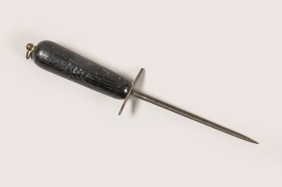 Dague de combat fabriquée à partir de l’extrémité...