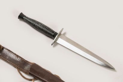 Copie moderne de la dague de combat Fairbairn-Sykes,...
