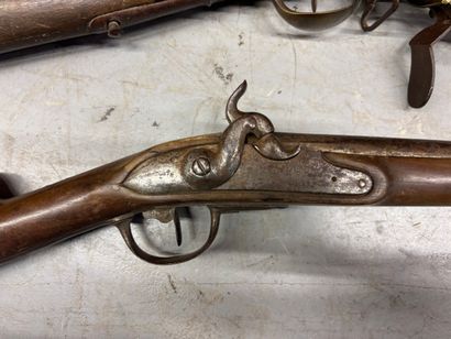 Ensemble de deux fusils.
Comprenant :
-Fusil...