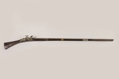 Fusil Moukhala. Long canon octogonal sur...