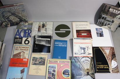 [ARCHITECTURE]. Lot de 17 volumes reliés...