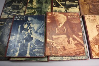 La France Travaille. Réunion de 14 volumes....
