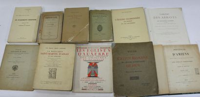 ART RELIGIEUX. 10 volumes : 
Les églises...