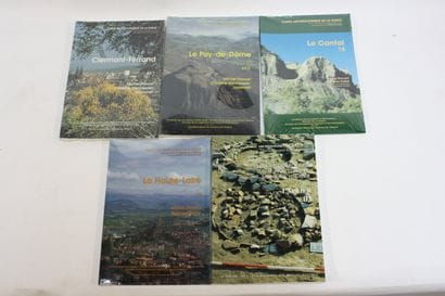 CARTE ARCHEOLOGIQUE DE LA GAULLE. Clermont-Ferrand...