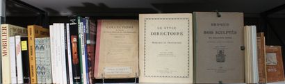 [MEUBLES MOBILIER]. Environ 32 volumes reliés,...